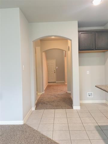 Foto del edificio - 9410 Smoke Tree Dr