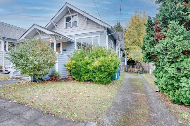 Foto del edificio - Great Location! 3bd/2bth North Ballard Home, $4,000/mo.