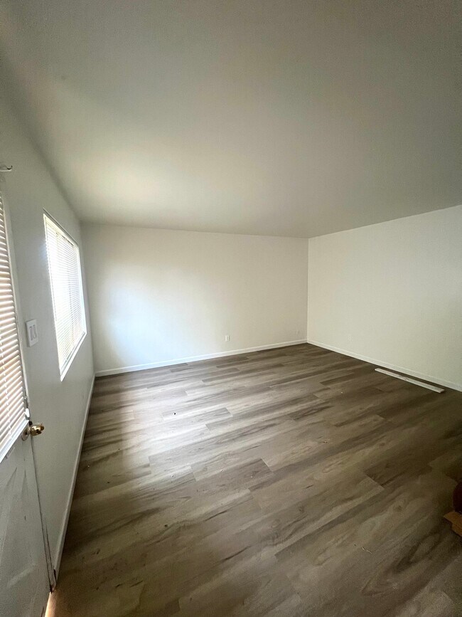 Foto del edificio - 3410 Terrace Wy