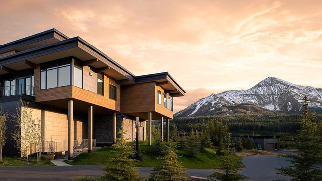 Foto del edificio - 4 Lakewood Dr