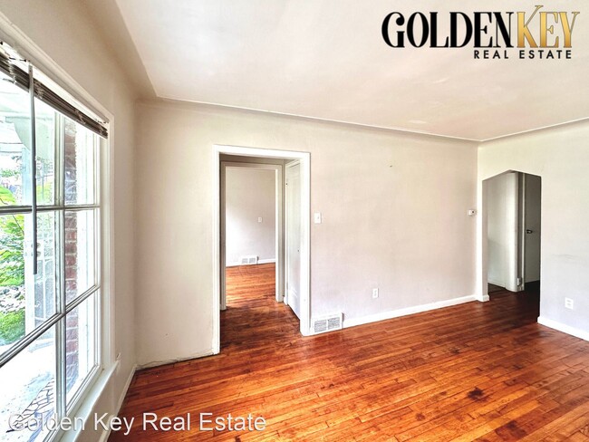 Foto del edificio - 3 br, 1 bath House - 15889 Biltmore