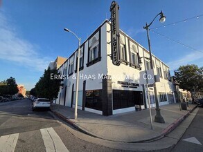 Building Photo - 800 S Pacific Ave