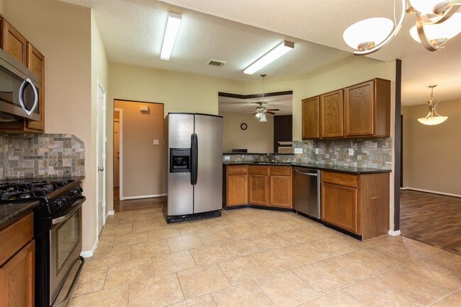 Foto del edificio - 3811 Apple Hollow Ln