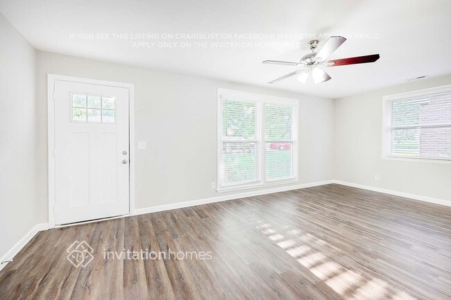 Building Photo - 211 Bonnafield Dr