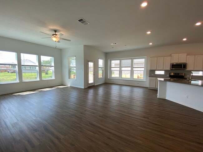 Building Photo - 2032 Ambling Trl