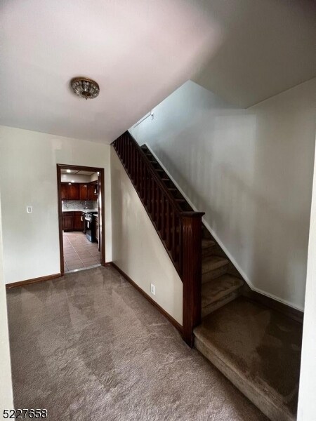 Foto del edificio - 294 E 1st St