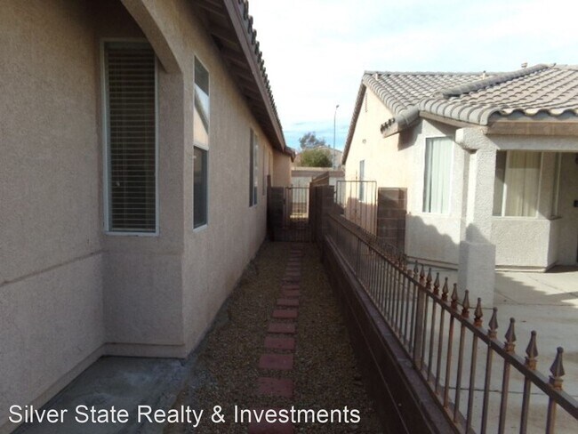 Foto del edificio - 3 br, 2 bath House - 9131 Briarthorne St