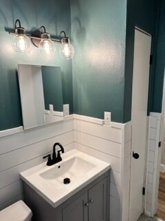 Bathroom - 1216 W Chautauqua St