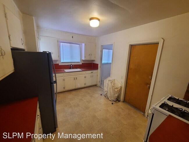 Building Photo - 3 br, 1 bath House - 1441 88th Ave
