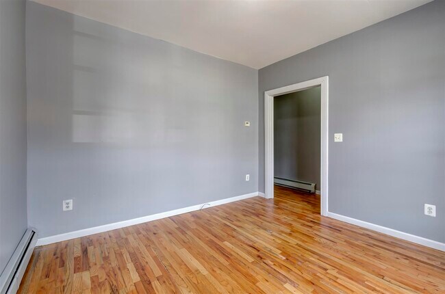 Foto del edificio - 151 Beach St