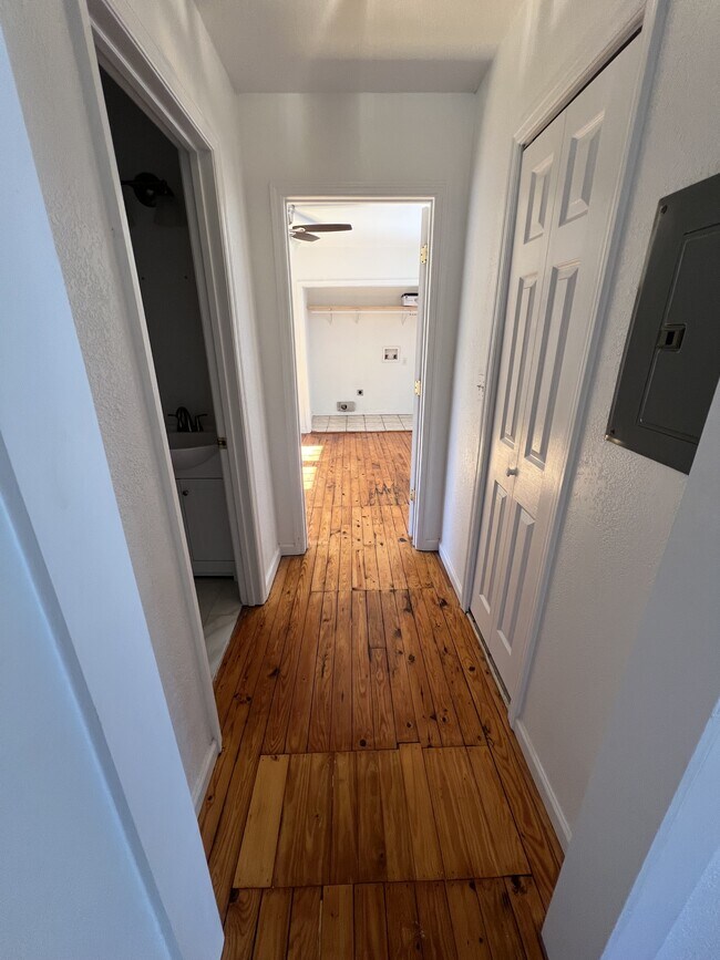 Foto del edificio - 607 Snow St