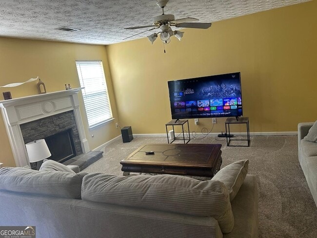 Foto del edificio - 928 Shannon Rd SE