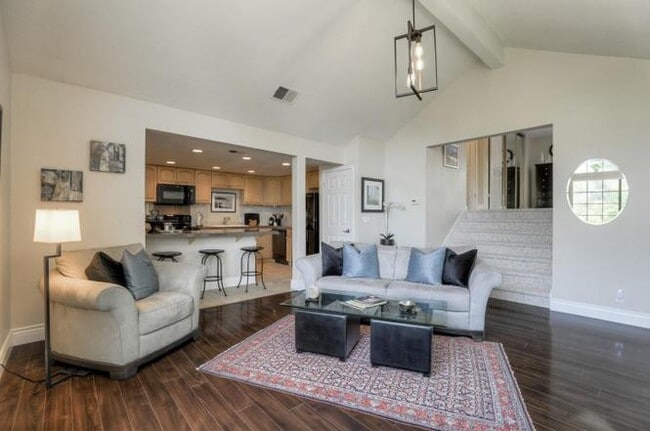 Foto del edificio - 3188 Heather Ridge Dr