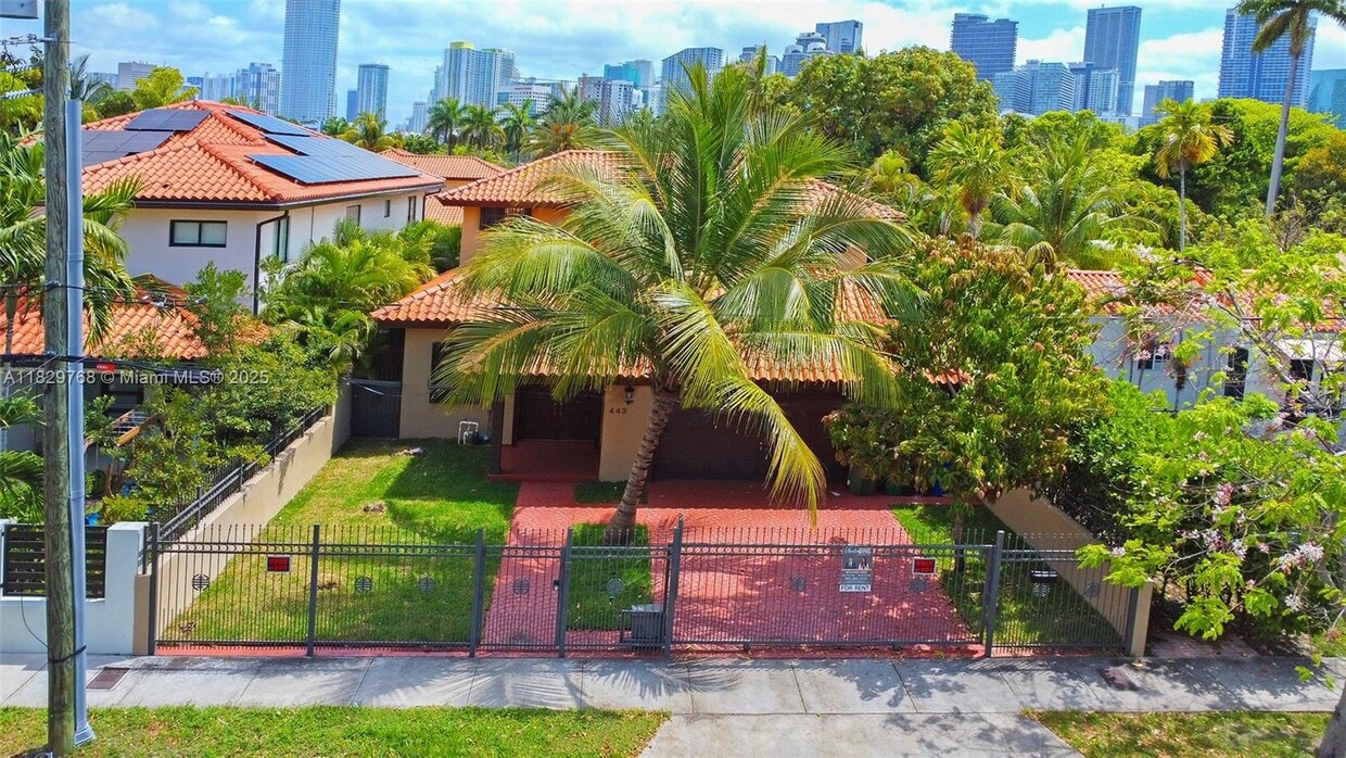 Primary Photo - 443 SW 21st Rd
