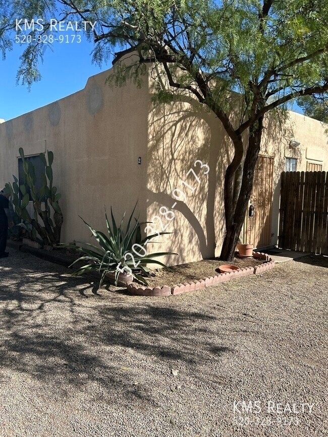 Foto del edificio - 2 Bed / 2 Bath Home - OWNER/AGENT