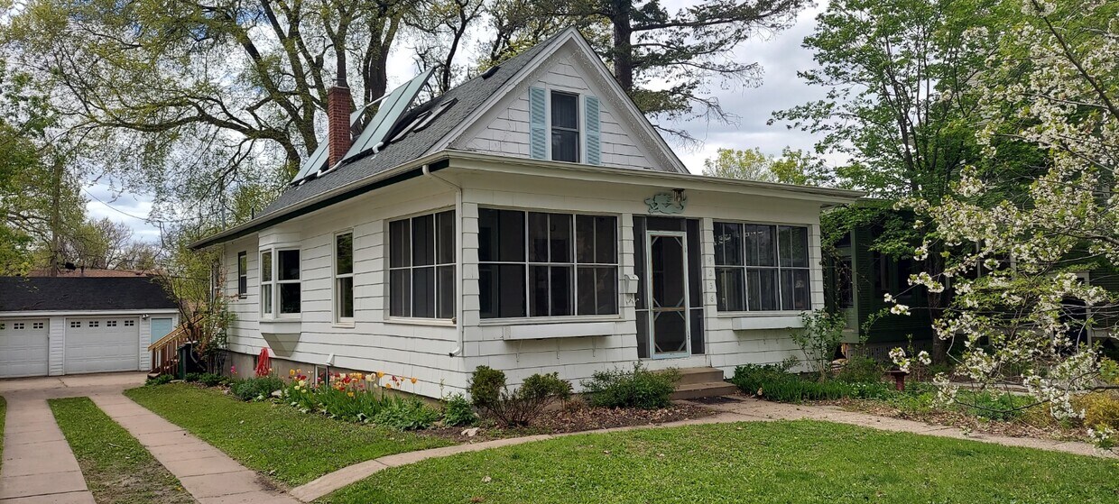 4236 Washburn Ave S, Minneapolis, MN 55410 House Rental in