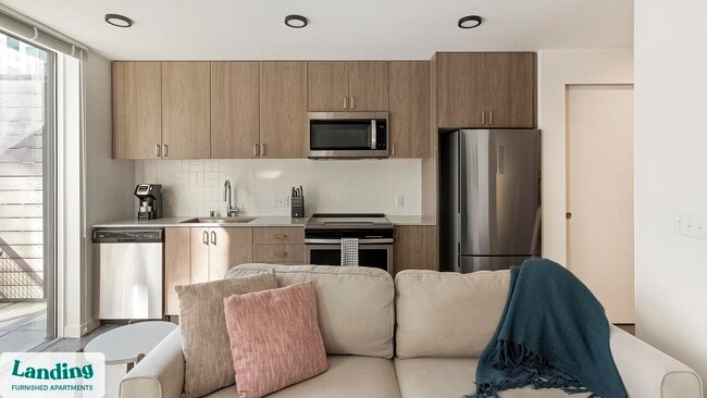 Building Photo - 2301 E Union St