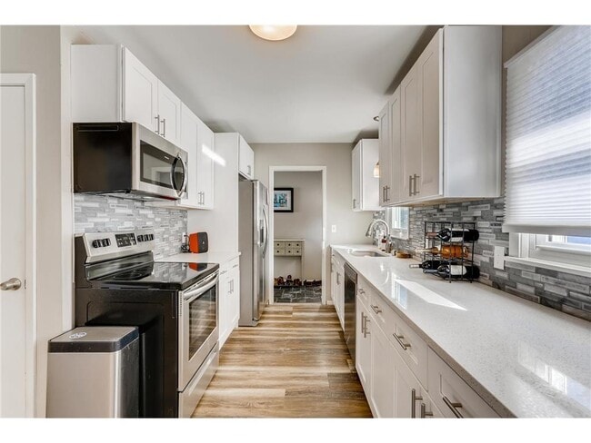 Building Photo - 4246 Oak Dr Ln