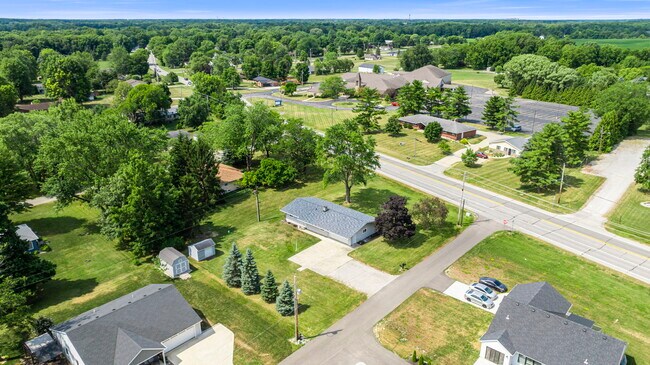 Building Photo - 13628 Leo Rd