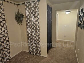 Building Photo - 10270 Betula Dr