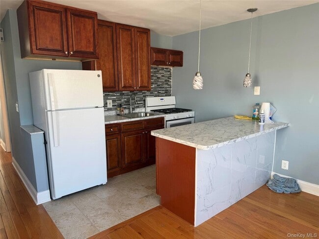 Photo - 90-55 178th St Apartment