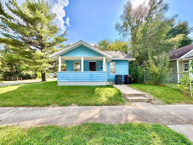 Building Photo - 1246 Bissell St