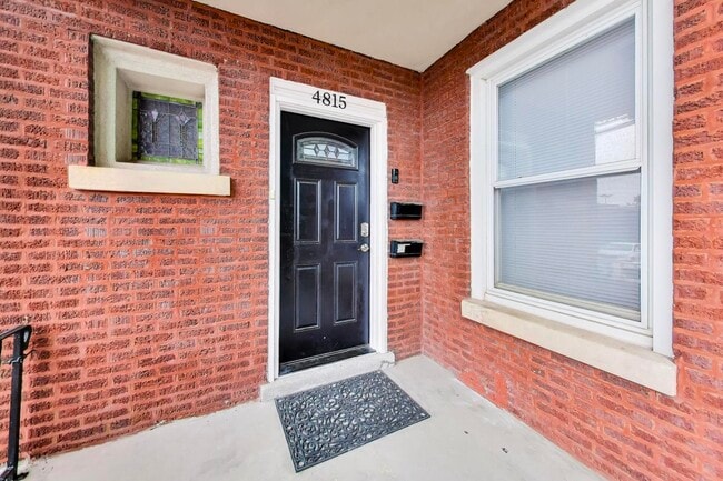 Building Photo - 4815 W Patterson Ave