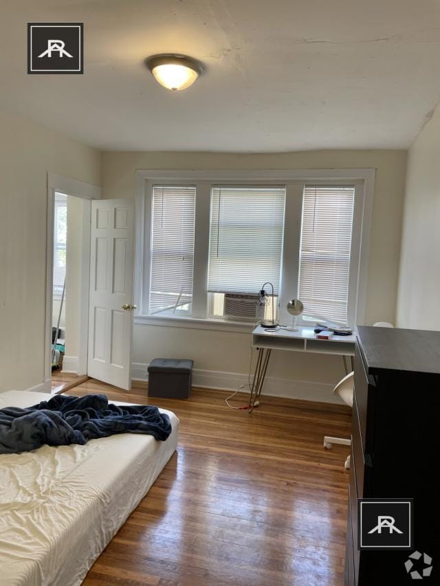Building Photo - 244 Kelton St