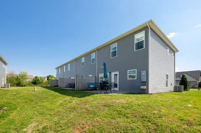 Foto del edificio - 631 NE Bellingham Dr