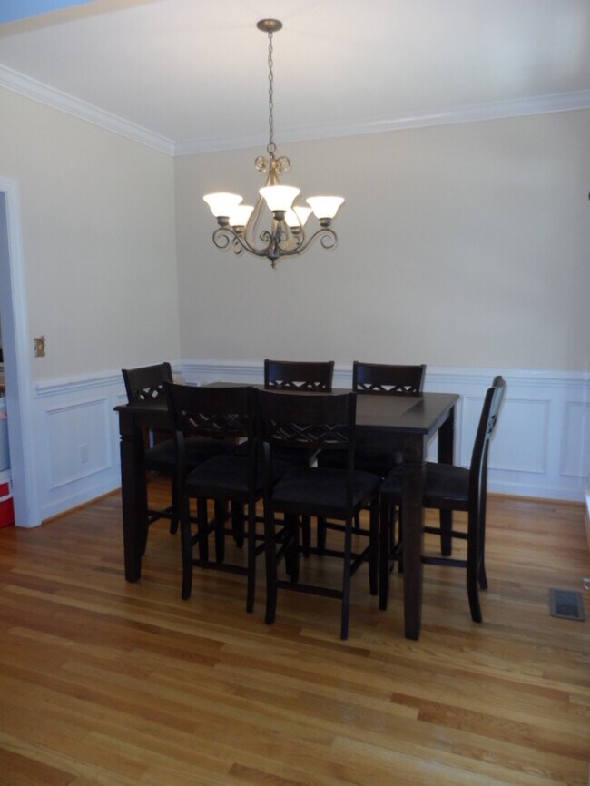 Foto del edificio - 2907 Alderman Ln