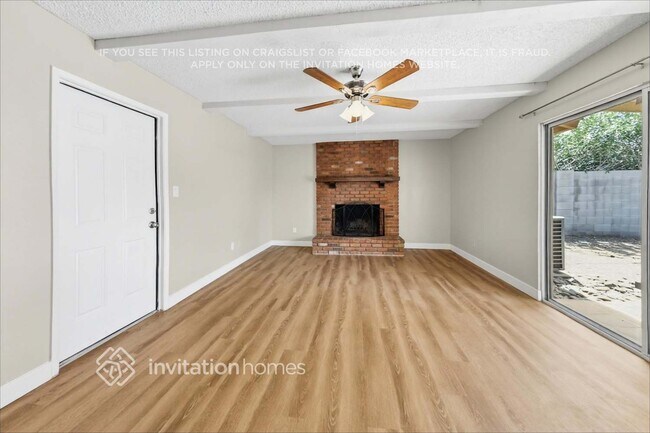 Building Photo - 12042 N 28th Pl