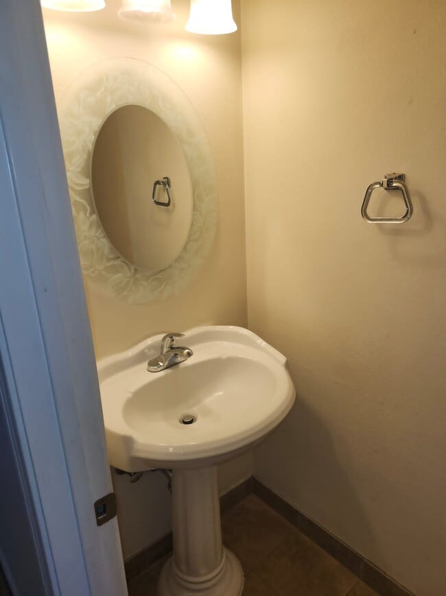 Foto del edificio - 10512 NE 7th St