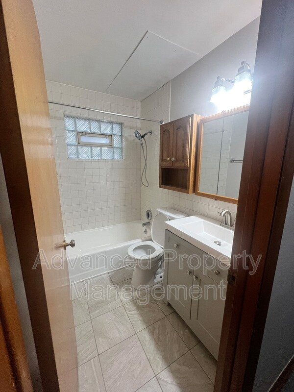 Foto del edificio - 5750 N 91st St