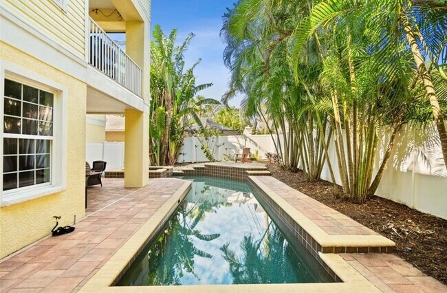 Foto del edificio - 536 Ontario Ave