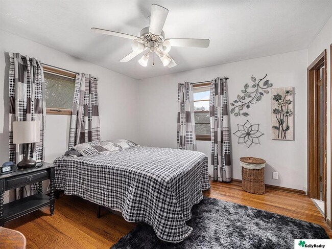 Building Photo - 7303 Graceland Dr