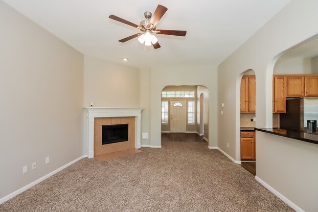 Building Photo - 4515 Bridgevillage Dr