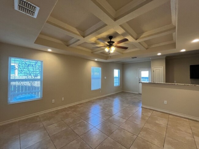 Building Photo - 7113 Micayla Cv