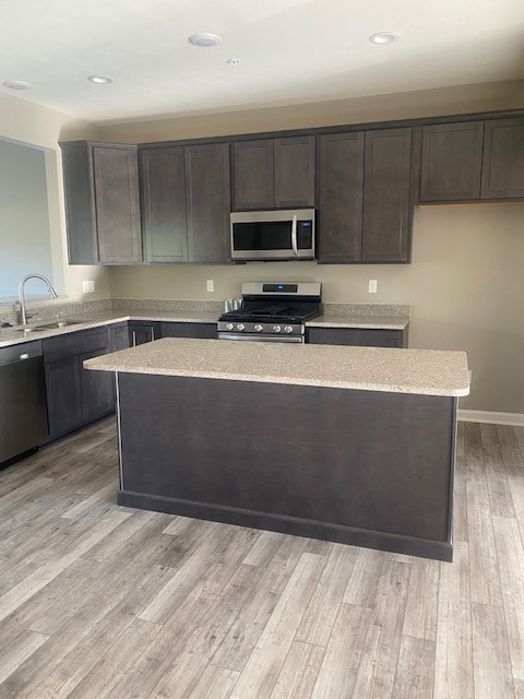 Kitchen - 183 Lockheed Dr