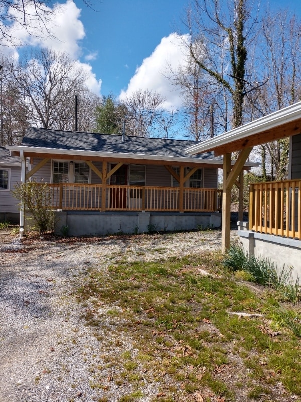 Building Photo - 67 Bent Oaks Ln