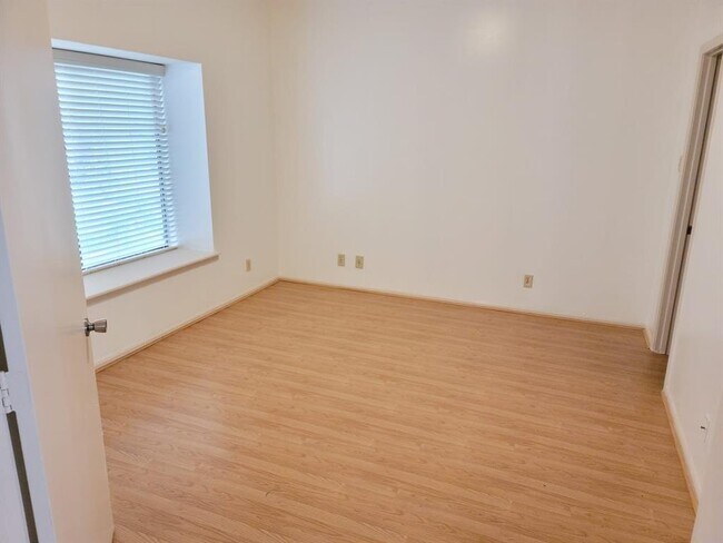 Foto del edificio - 2207 S Braeswood Blvd