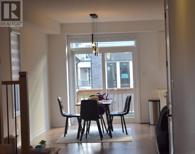 Photo du bâtiment - 107 Molozzi St