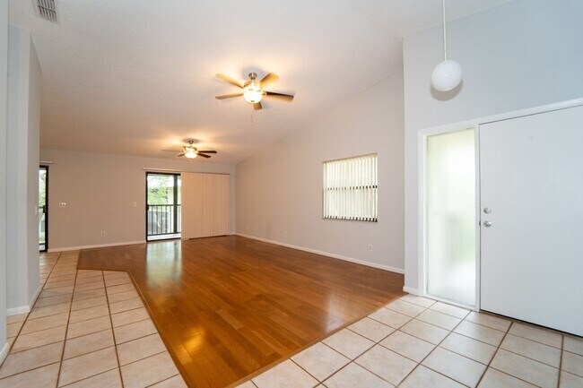 Foto del edificio - Comfortable Condo Living in St. Augustine Shores