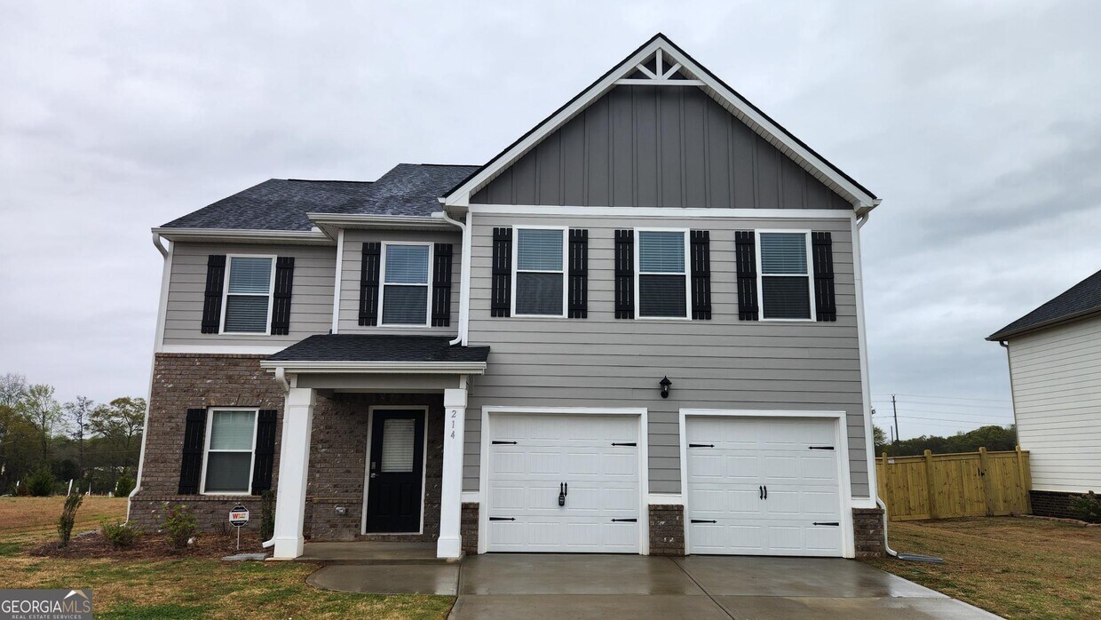 Foto principal - 214 Overlook Rd