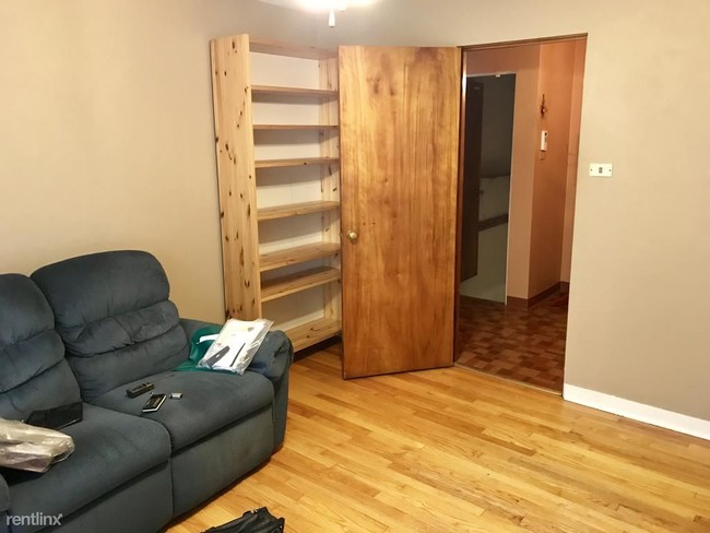 Building Photo - 3 br, 3 bath House - 431 N Lewis Run Rd