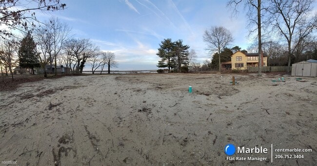 Building Photo - 2 br, 1 bath Townhome - 23 Twin Oak Rd Apt A