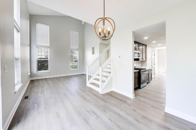 Building Photo - 2219 Rossiter Pkwy