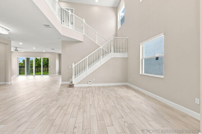 Foto del edificio - 5608 Macoon Wy