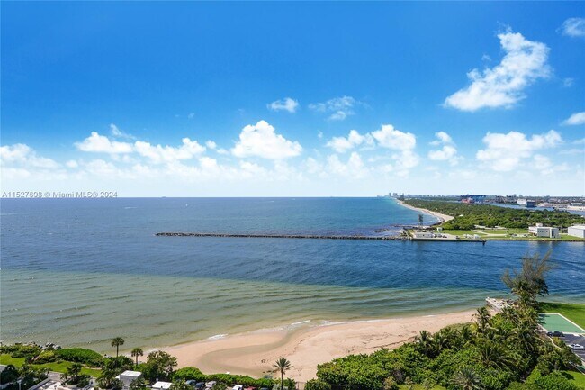 Foto del edificio - 2100 S Ocean Ln