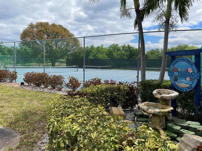 Foto del edificio - 10 N Crossings Cir