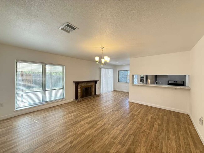 Foto del edificio - 6206 Hopes Ferry St